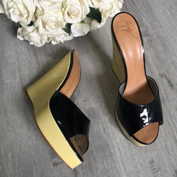 Giuseppe Zanotti Shoes - Giuseppe Zanotti Black / White Platform Wedges